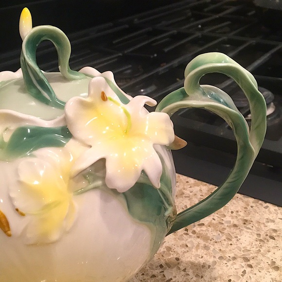 Pier 1 Imports - Ginger Lily floral teapot - Picture 7 of 11